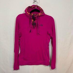 The NORTH FACE woman’s pullover. Size small. Fushia, hooded, thumb holes.